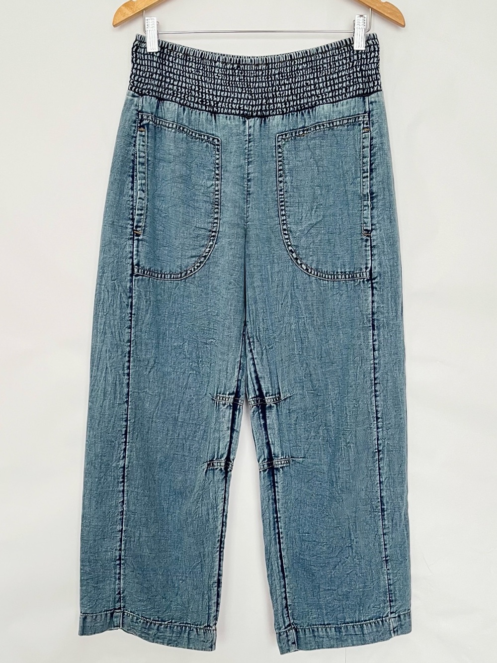 Anthropologie Pilcro Reese Barrel Leg Pull On Pants Smocked Cotton Size XS Blue - Picture 16 of 16